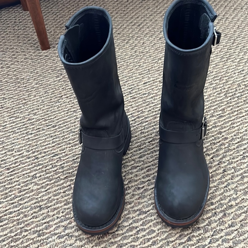 Harley Davison boots - size 8 - black - like new